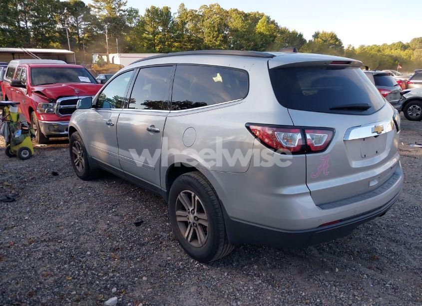 Photo 3 of 2016 Chevrolet Traverse 2LT (VIN 1GNKRHKD5GJ121082)