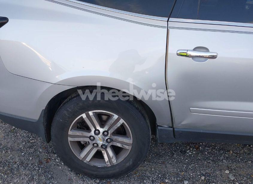 Photo 6 of 2016 Chevrolet Traverse 2LT (VIN 1GNKRHKD5GJ121082)
