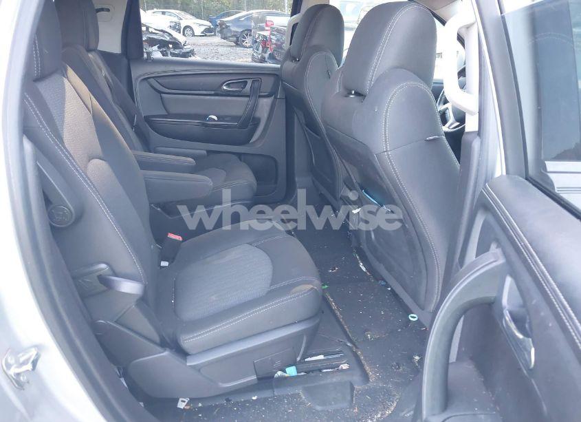 Photo 8 of 2016 Chevrolet Traverse 2LT (VIN 1GNKRHKD5GJ121082)