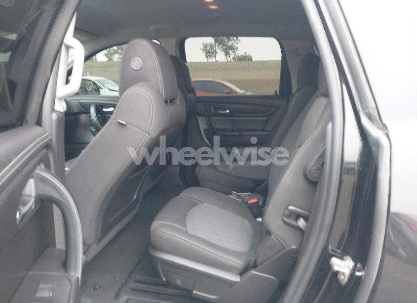 Photo 8 of 2016 Chevrolet Traverse 2LT (VIN 1GNKRHKD5GJ266560)