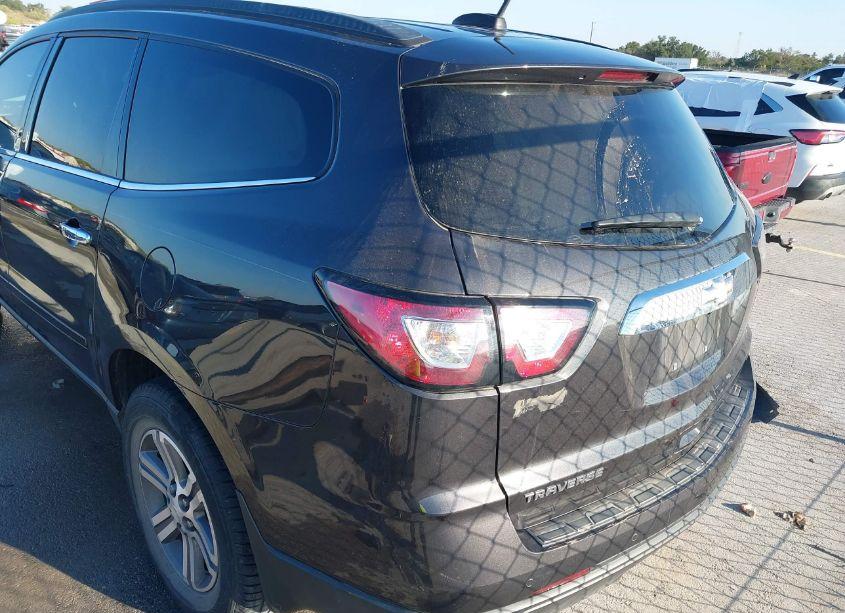 Photo 17 of 2017 Chevrolet Traverse 2LT (VIN 1GNKRHKD5HJ120404)