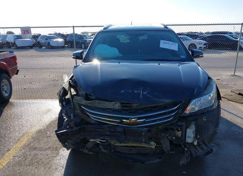 Photo 6 of 2017 Chevrolet Traverse 2LT (VIN 1GNKRHKD5HJ120404)