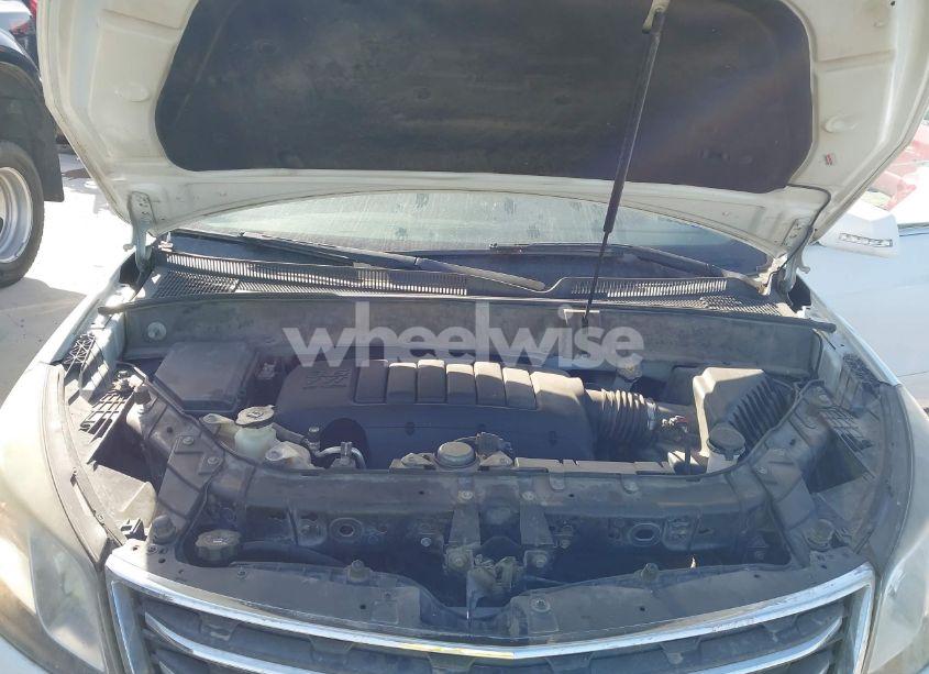 Photo 10 of 2017 Chevrolet Traverse 2LT (VIN 1GNKRHKD5HJ341050)