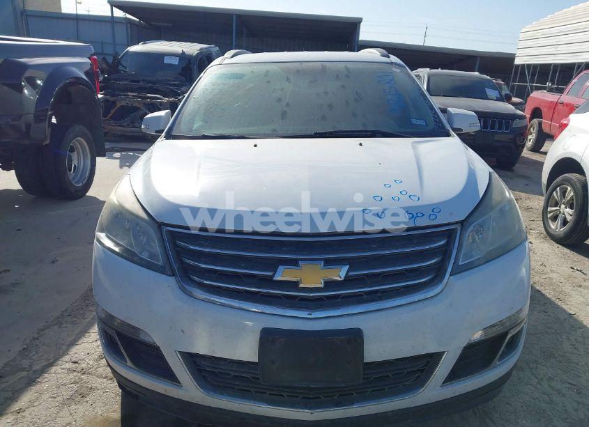 Photo 13 of 2017 Chevrolet Traverse 2LT (VIN 1GNKRHKD5HJ341050)