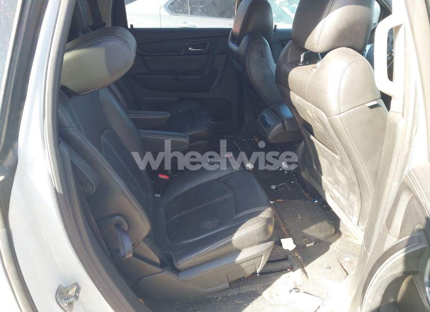 Photo 8 of 2017 Chevrolet Traverse 2LT (VIN 1GNKRHKD5HJ341050)