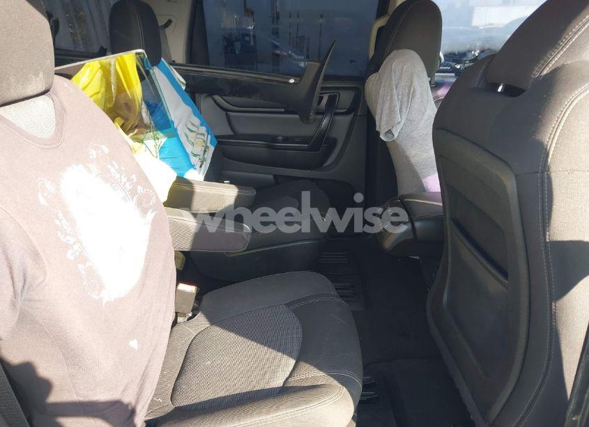 Photo 8 of 2014 Chevrolet Traverse 2LT (VIN 1GNKRHKD6EJ311602)