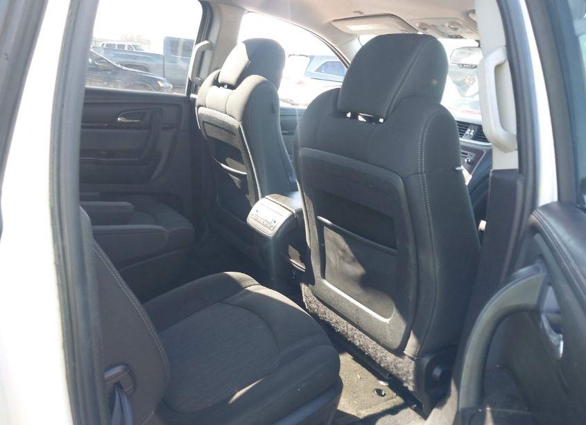 Photo 8 of 2015 Chevrolet Traverse 2LT (VIN 1GNKRHKD6FJ157782)