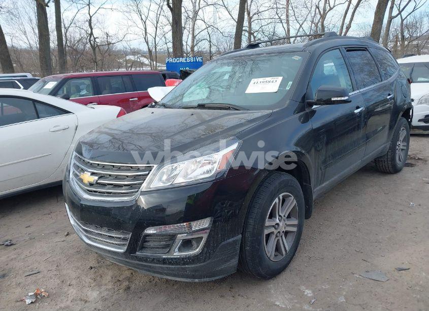 Photo 2 of 2017 Chevrolet Traverse 2LT (VIN 1GNKRHKD6HJ348671)