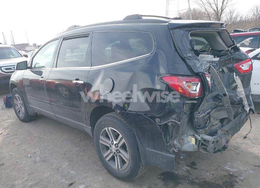 Photo 3 of 2017 Chevrolet Traverse 2LT (VIN 1GNKRHKD6HJ348671)