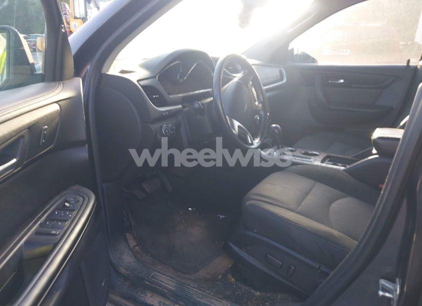 Photo 5 of 2014 Chevrolet Traverse 2LT (VIN 1GNKRHKD7EJ126393)