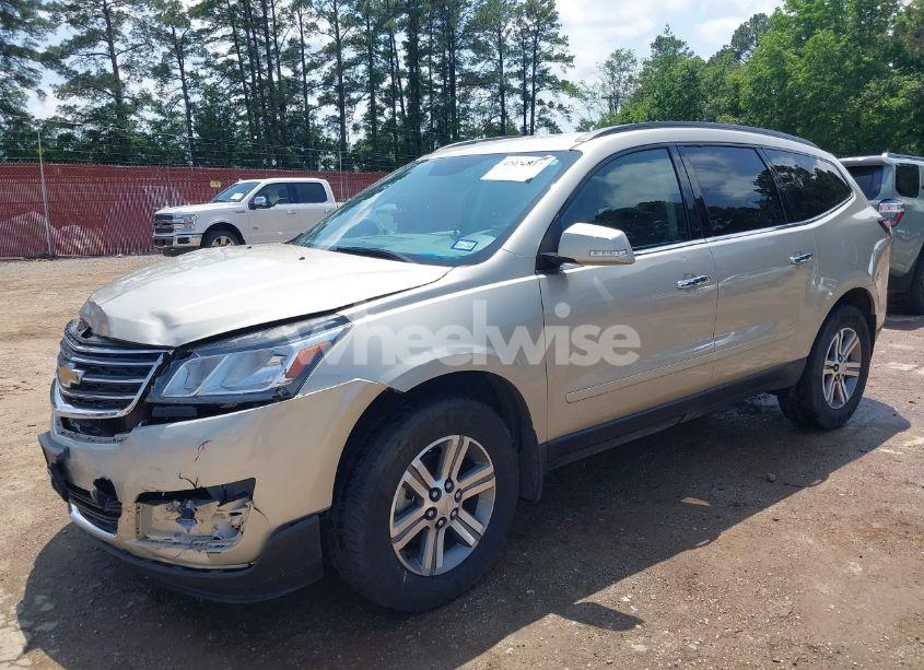 Photo 2 of 2015 Chevrolet Traverse LT (VIN 1GNKRHKD7FJ109076)