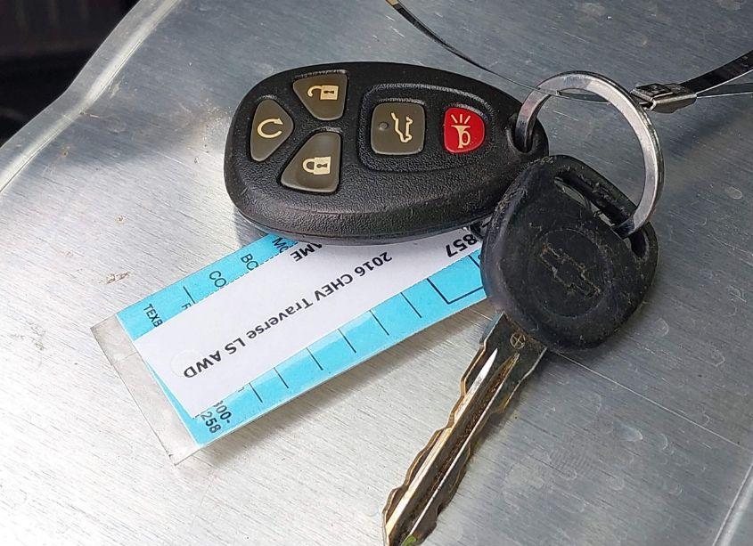 Photo 11 of 2016 Chevrolet Traverse 2LT (VIN 1GNKRHKD7GJ103294)