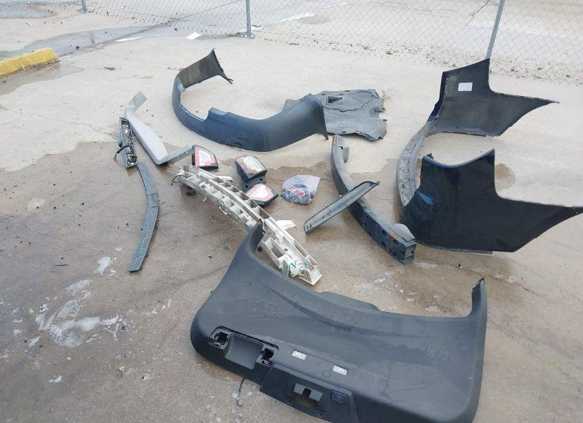 Photo 12 of 2016 Chevrolet Traverse 2LT (VIN 1GNKRHKD7GJ103294)