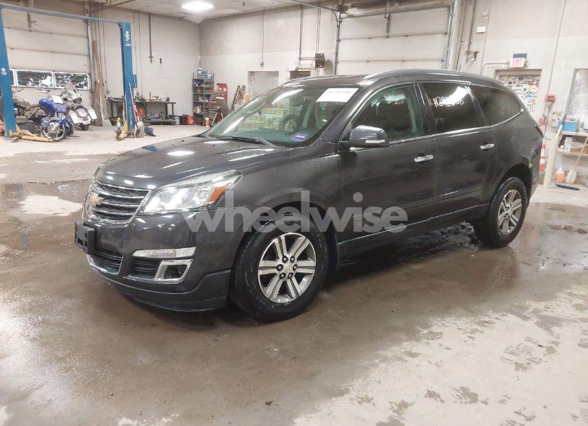 Photo 2 of 2016 Chevrolet Traverse 2LT (VIN 1GNKRHKD7GJ205694)