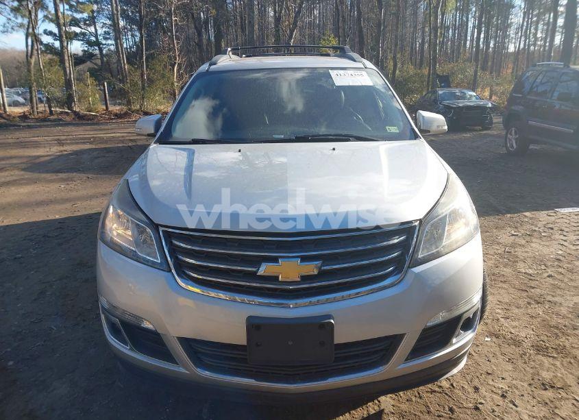 Photo 12 of 2017 Chevrolet Traverse 2LT (VIN 1GNKRHKD7HJ236090)