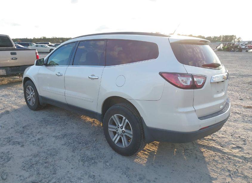 Photo 3 of 2015 Chevrolet Traverse 2LT (VIN 1GNKRHKD8FJ239741)