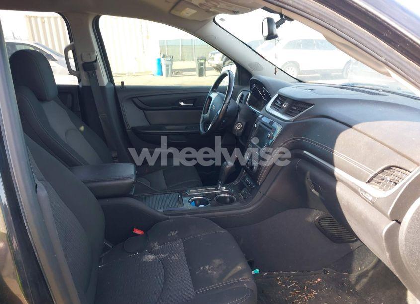 Photo 5 of 2016 Chevrolet Traverse 2LT (VIN 1GNKRHKD8GJ114711)