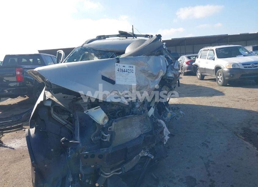 Photo 6 of 2017 Chevrolet Traverse 2LT (VIN 1GNKRHKD8HJ193427)