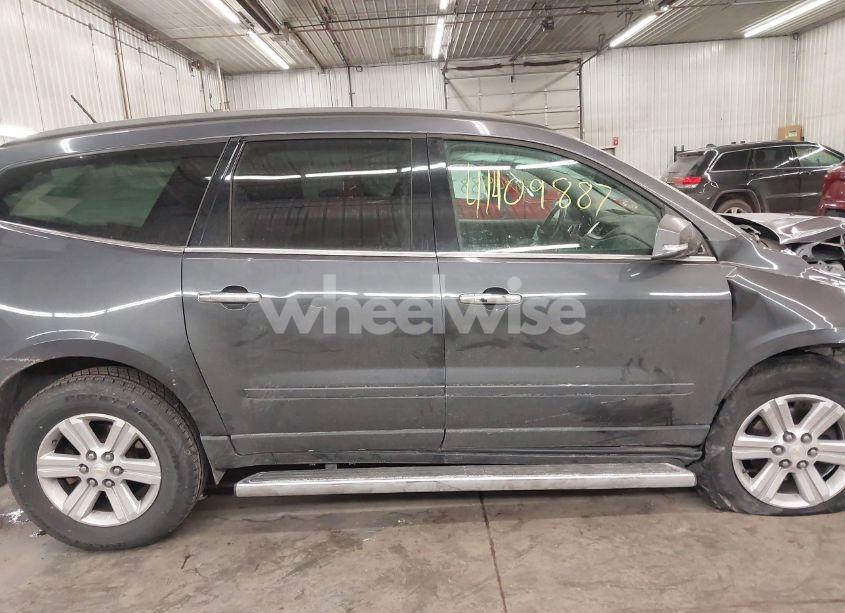 Photo 14 of 2014 Chevrolet Traverse 2LT (VIN 1GNKRHKD9EJ102709)