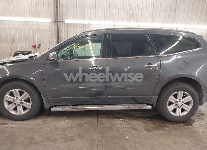 Photo 15 of 2014 Chevrolet Traverse 2LT (VIN 1GNKRHKD9EJ102709)