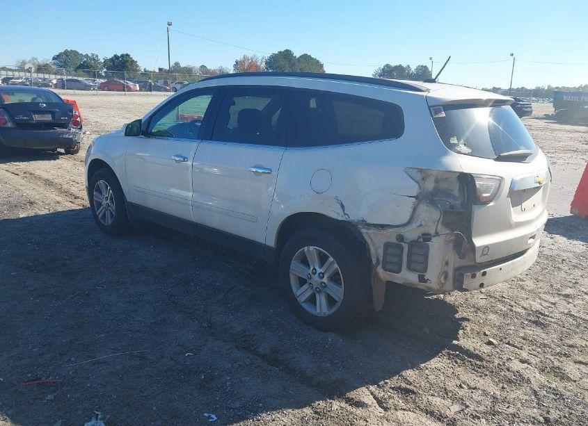 Photo 3 of 2014 Chevrolet Traverse 2LT (VIN 1GNKRHKD9EJ114973)