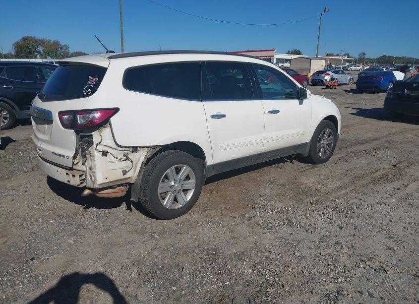 Photo 4 of 2014 Chevrolet Traverse 2LT (VIN 1GNKRHKD9EJ114973)