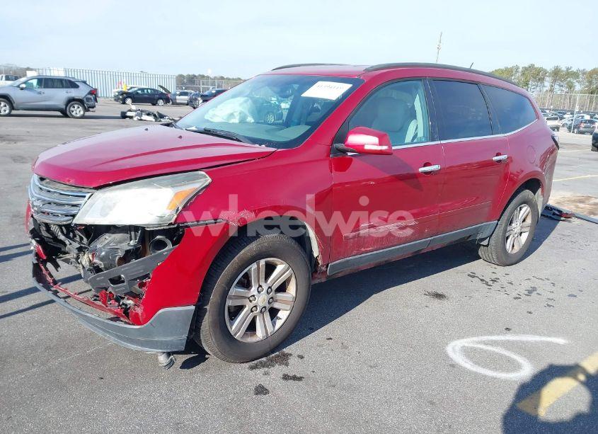 Photo 2 of 2014 Chevrolet Traverse 2LT (VIN 1GNKRHKD9EJ161419)