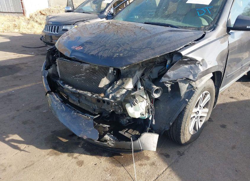 Photo 6 of 2015 Chevrolet Traverse 2LT (VIN 1GNKRHKD9FJ174544)