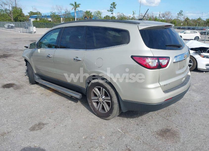 Photo 3 of 2015 Chevrolet Traverse 2LT (VIN 1GNKRHKD9FJ222771)
