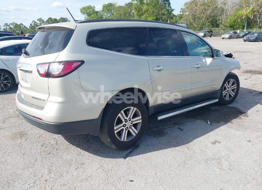 Photo 4 of 2015 Chevrolet Traverse 2LT (VIN 1GNKRHKD9FJ222771)