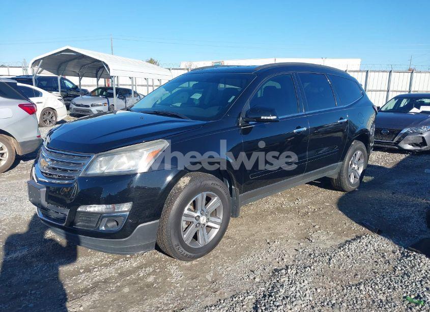 Photo 2 of 2016 Chevrolet Traverse 2LT (VIN 1GNKRHKD9GJ113700)