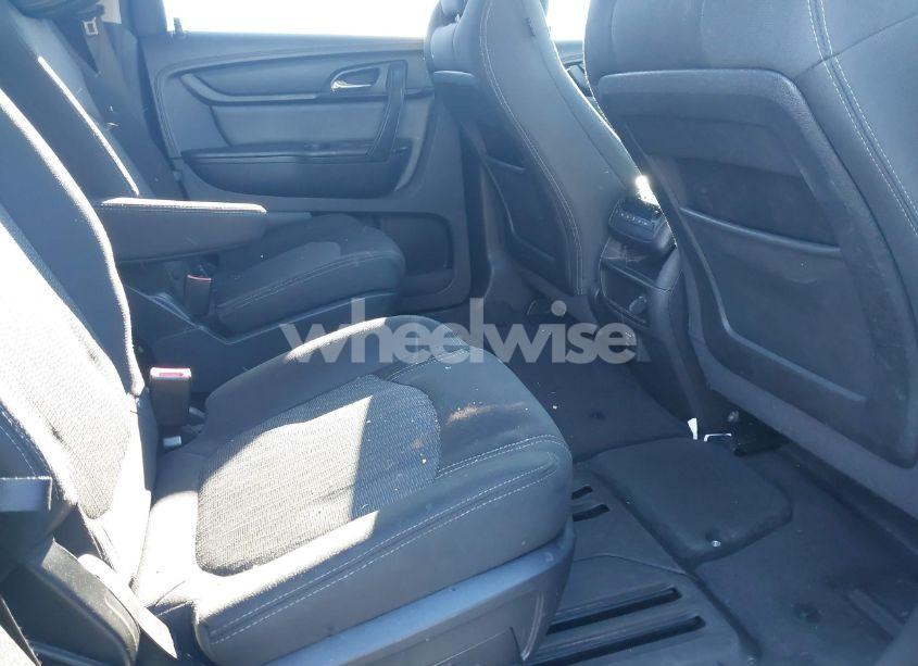 Photo 8 of 2016 Chevrolet Traverse 2LT (VIN 1GNKRHKD9GJ113700)