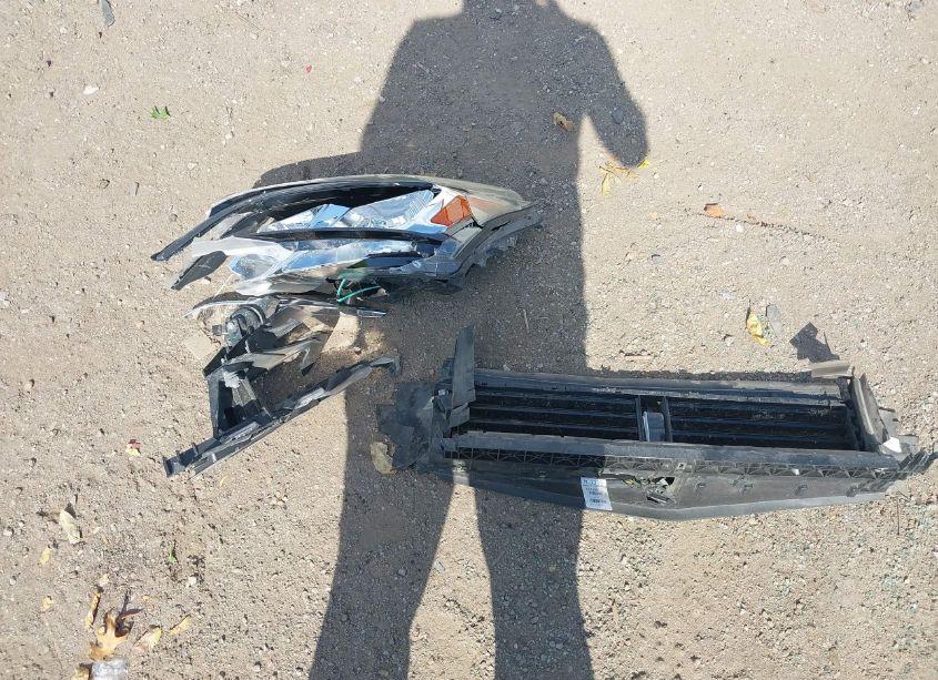 Photo 12 of 2017 Chevrolet Traverse 2LT (VIN 1GNKRHKD9HJ259810)