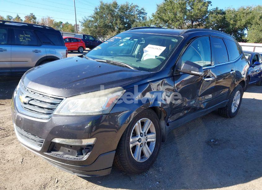 Photo 2 of 2014 Chevrolet Traverse 2LT (VIN 1GNKRHKDXEJ187964)