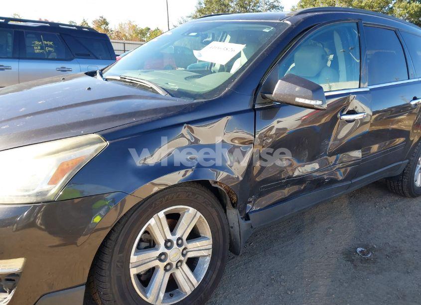 Photo 6 of 2014 Chevrolet Traverse 2LT (VIN 1GNKRHKDXEJ187964)