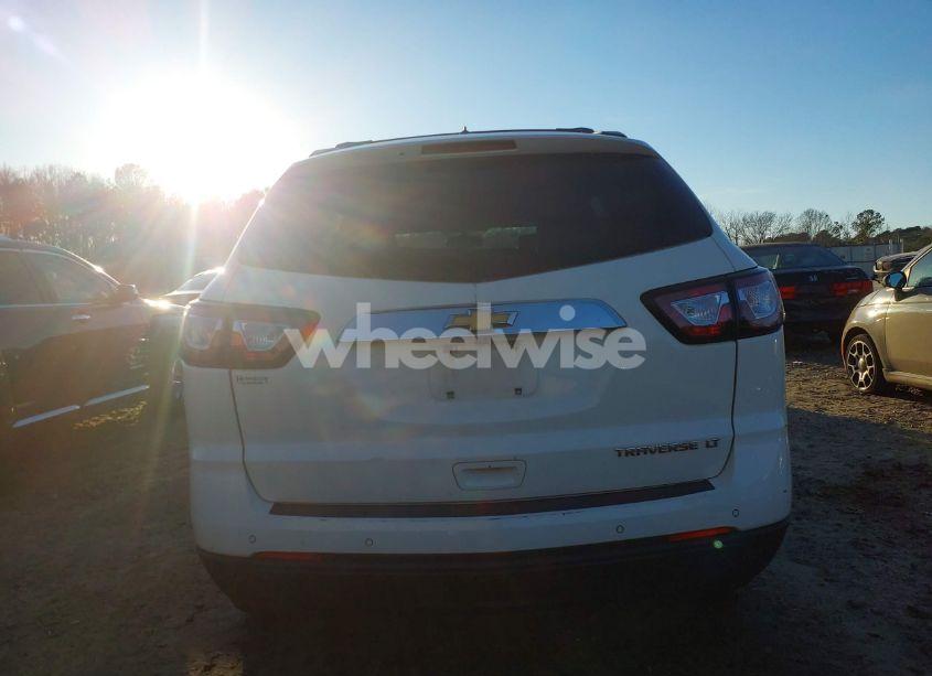 Photo 16 of 2015 Chevrolet Traverse 2LT (VIN 1GNKRHKDXFJ134067)