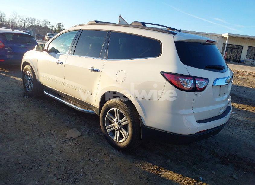 Photo 3 of 2015 Chevrolet Traverse 2LT (VIN 1GNKRHKDXFJ134067)