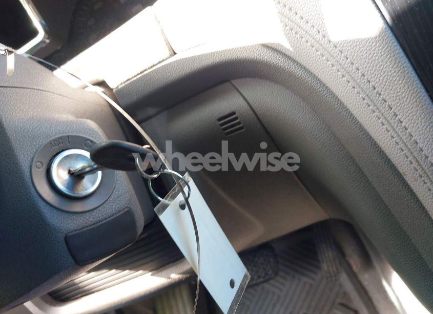 Photo 11 of 2015 Chevrolet Traverse 2LT (VIN 1GNKRHKDXFJ152326)