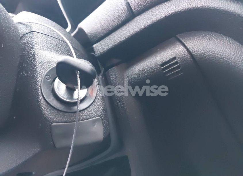 Photo 11 of 2015 Chevrolet Traverse 2LT (VIN 1GNKRHKDXFJ226537)