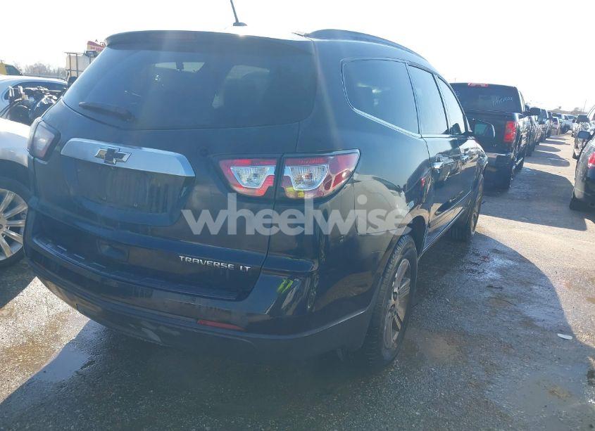 Photo 4 of 2015 Chevrolet Traverse 2LT (VIN 1GNKRHKDXFJ226537)