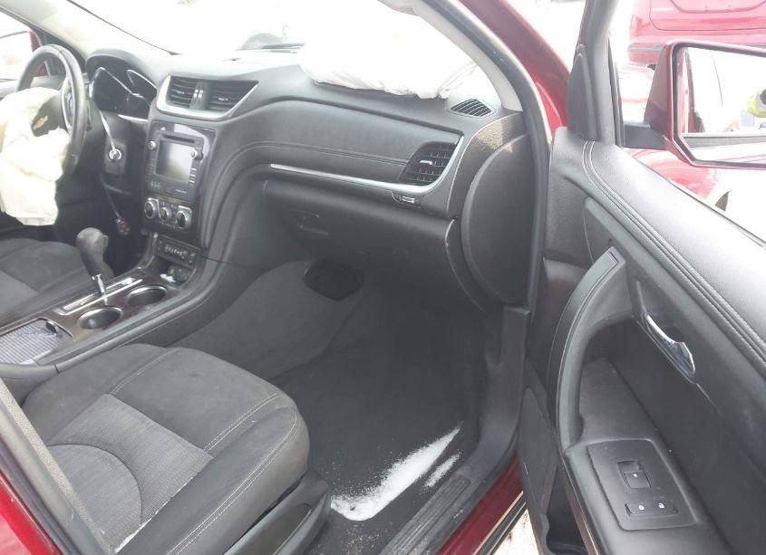 Photo 5 of 2016 Chevrolet Traverse 2LT (VIN 1GNKRHKDXGJ226331)
