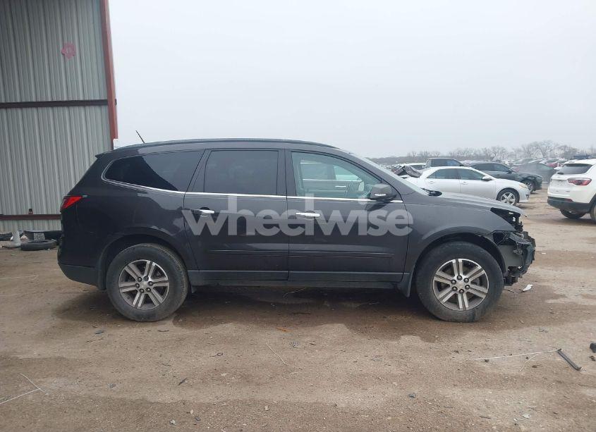 Photo 13 of 2017 Chevrolet Traverse 2LT (VIN 1GNKRHKDXHJ121225)