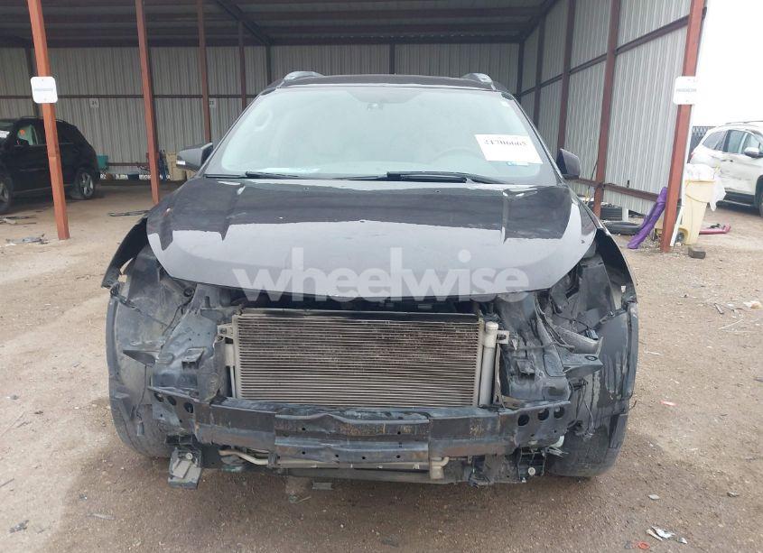 Photo 6 of 2017 Chevrolet Traverse 2LT (VIN 1GNKRHKDXHJ121225)