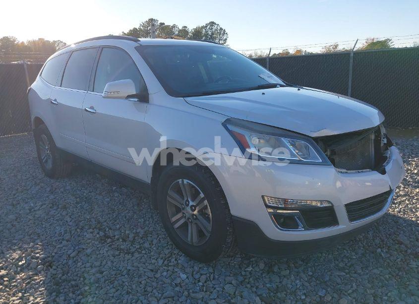 2017 Chevrolet Traverse 2LT (VIN 1GNKRHKDXHJ151244) main photo