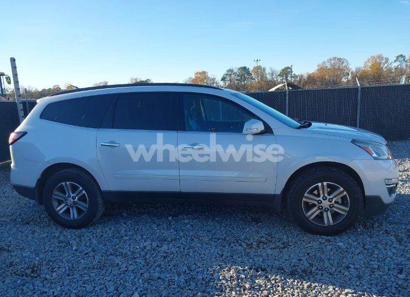 Photo 14 of 2017 Chevrolet Traverse 2LT (VIN 1GNKRHKDXHJ151244)