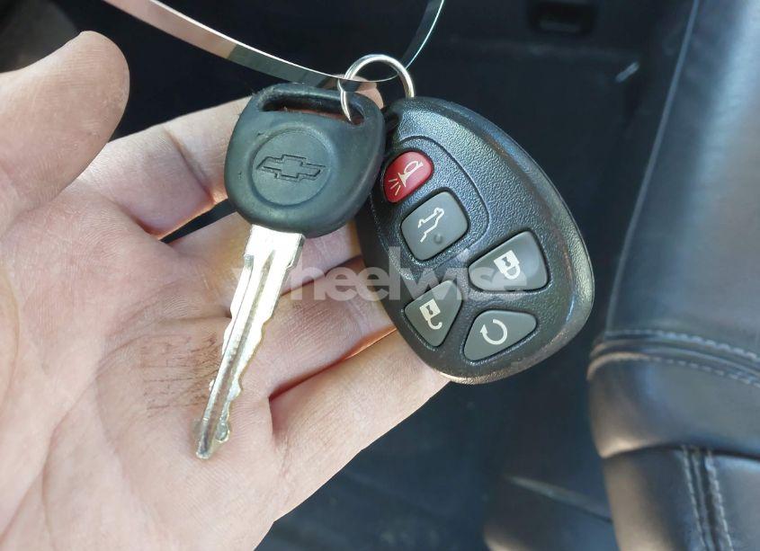 Photo 11 of 2017 Chevrolet Traverse 2LT (VIN 1GNKRHKDXHJ197656)