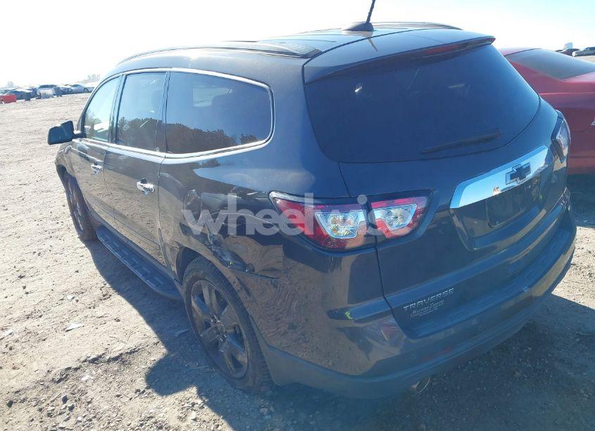 Photo 3 of 2017 Chevrolet Traverse 2LT (VIN 1GNKRHKDXHJ197656)