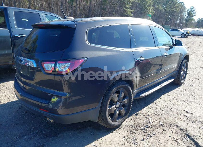 Photo 4 of 2017 Chevrolet Traverse 2LT (VIN 1GNKRHKDXHJ197656)