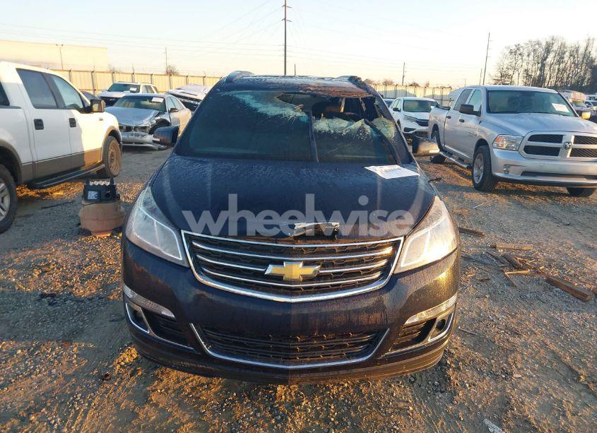Photo 6 of 2017 Chevrolet Traverse 2LT (VIN 1GNKRHKDXHJ229960)