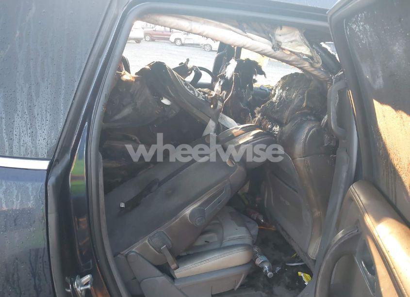 Photo 8 of 2017 Chevrolet Traverse 2LT (VIN 1GNKRHKDXHJ229960)